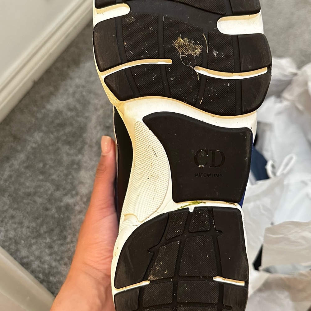 Dior B22 Sneakers - Picture 3 of 8